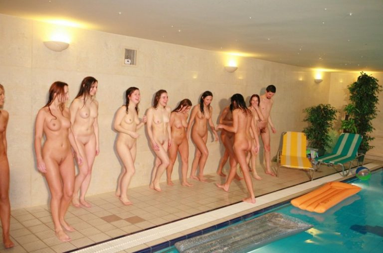 Nude party sauna — img 3