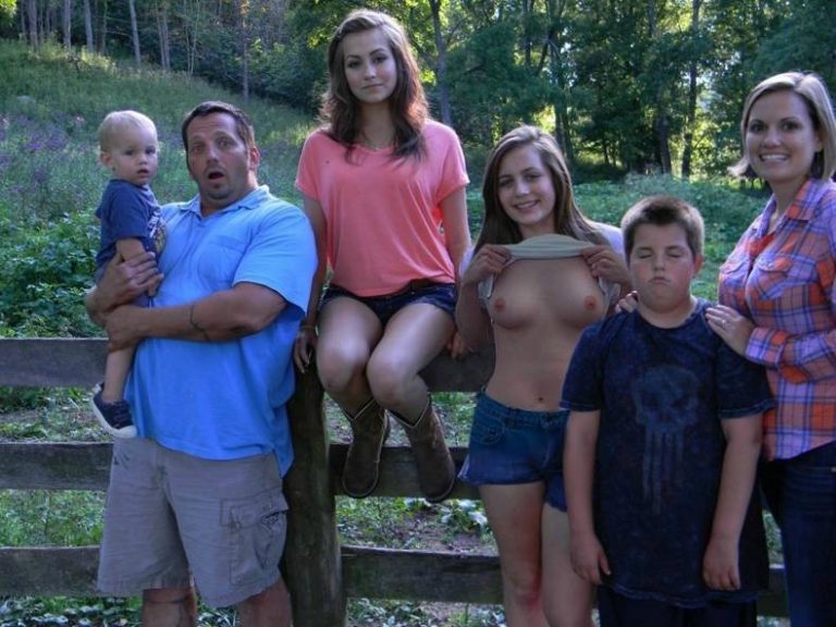 Naked parents photos — pic 4